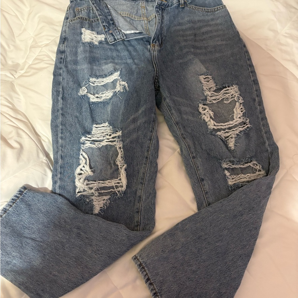 Amazon Blue Boyfriend Jeans Distressed Vintage Style